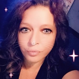 Meet your Posher, Lyndee